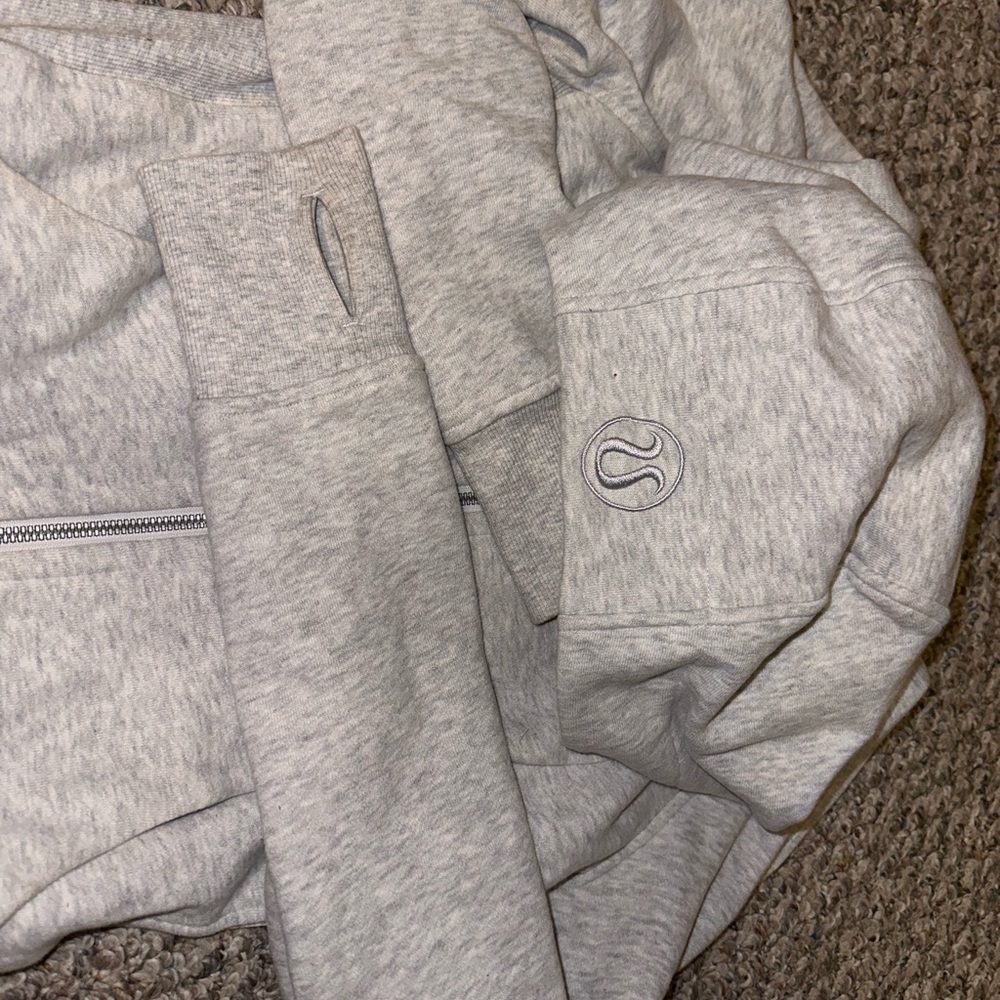 lululemon full zip grey scuba